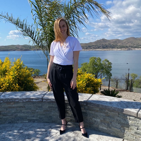 Meet your Posher, Kristen - Picture 2 of 3